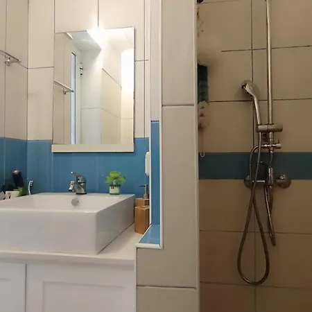 Kanela B-side Machico (Madeira)