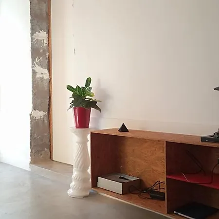 Apartment Kanela B-side *