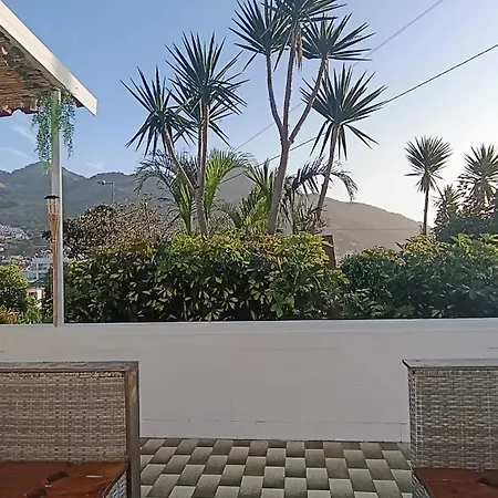 Kanela B-side Machico (Madeira)