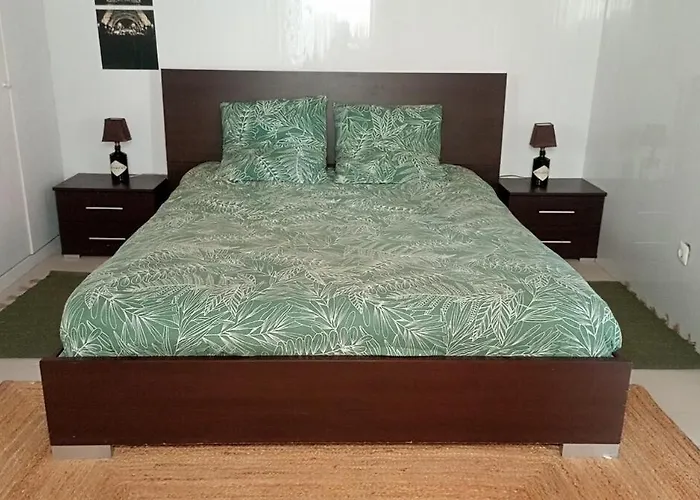 Kanela B-side Machico (Madeira)