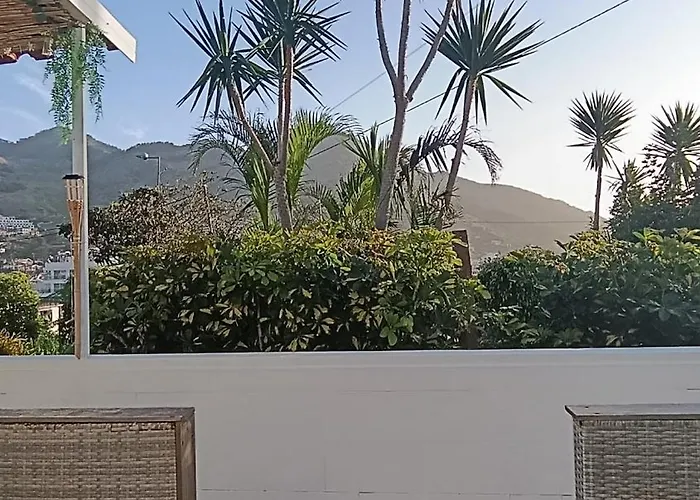 Kanela B-side Machico (Madeira)